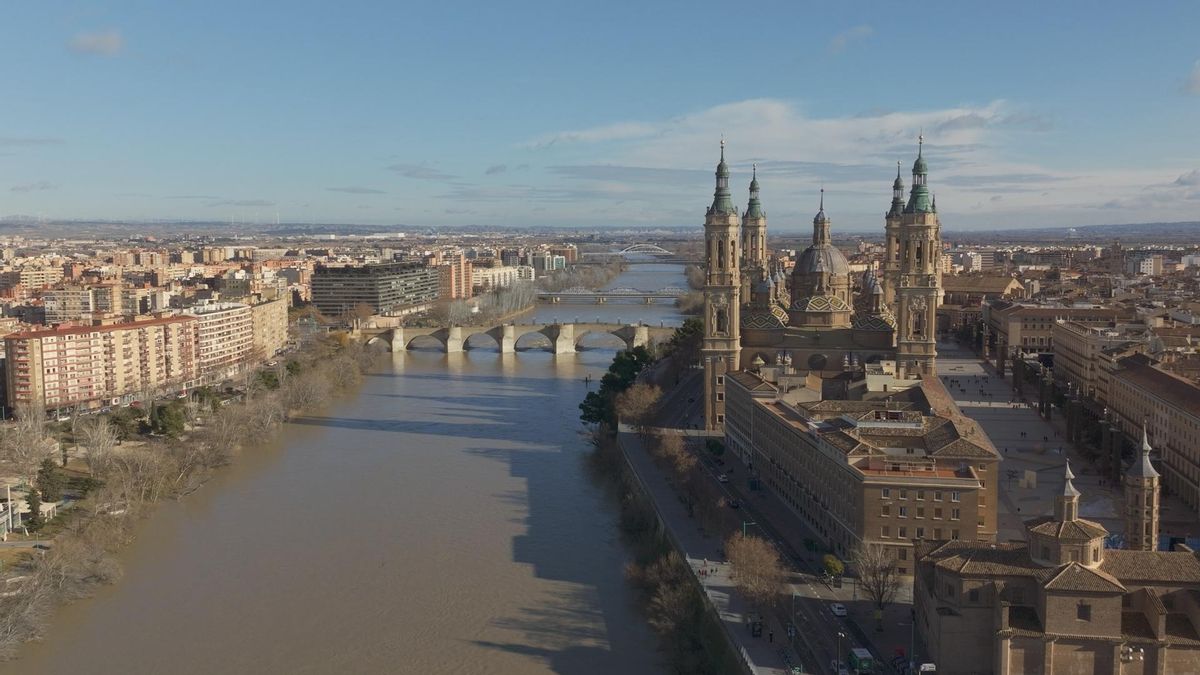 Imagen de Zaragoza a vista de dron