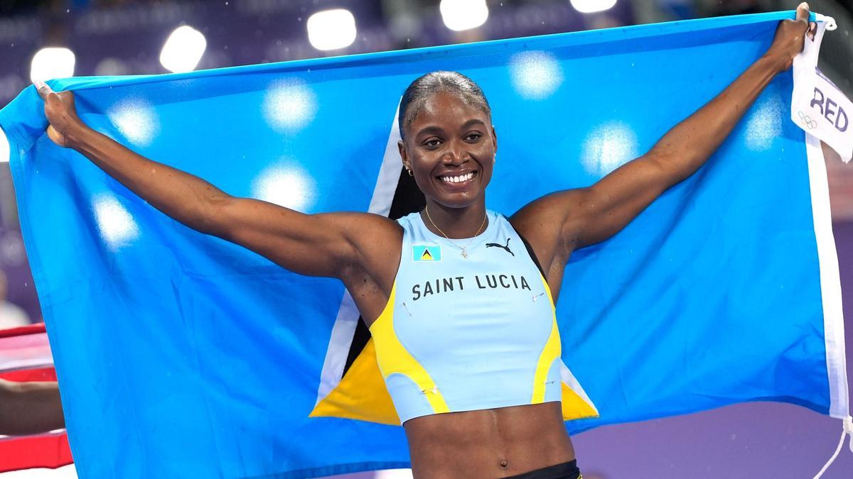 Julien Alfred, de Saint Lucia, gana la final de 100 metros de atletismo: es la primera medalla olímpica de su país
