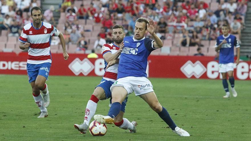 Javi Lara: «Ha sido una primera parte lamentable»