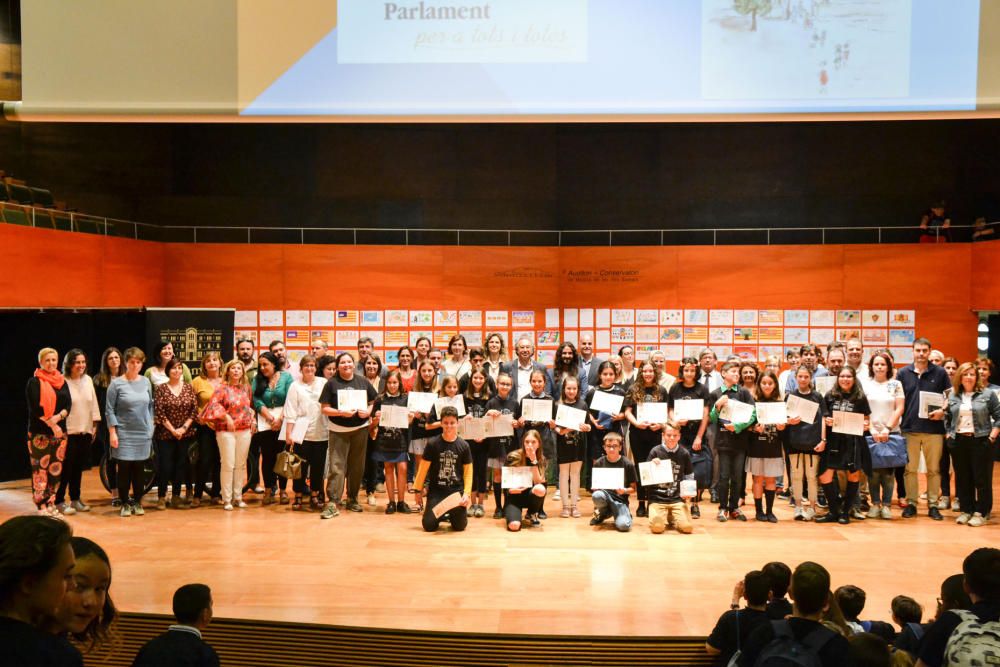 Más de 500 alumnos, en los premios de dibujo y redacción del Parlament