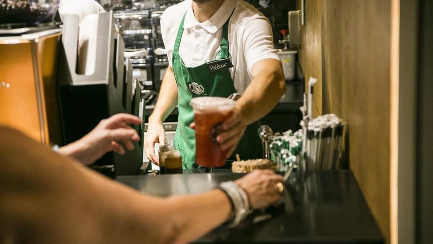 Starbucks abre en La Cañada de Marbella