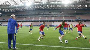 jcarmengol34323524 football soccer   euro 2016   spain training   all160616211428