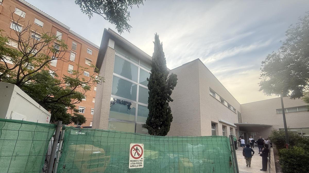 Las obras en el centro de salud Palleter está causando numerosos inconvenientes.