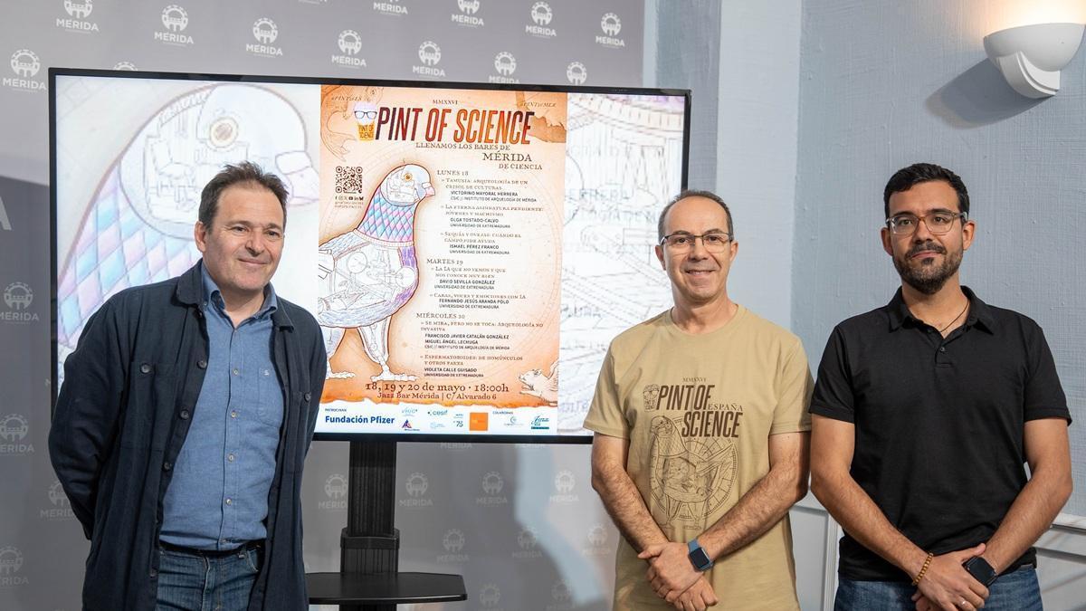 Presentación del festival Pint of Science, este viernes, en Mérida.