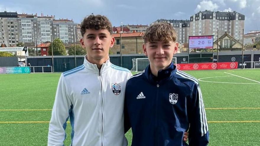 Nico, a la izquierda, junto a su hermano Esteban. |  Cedida