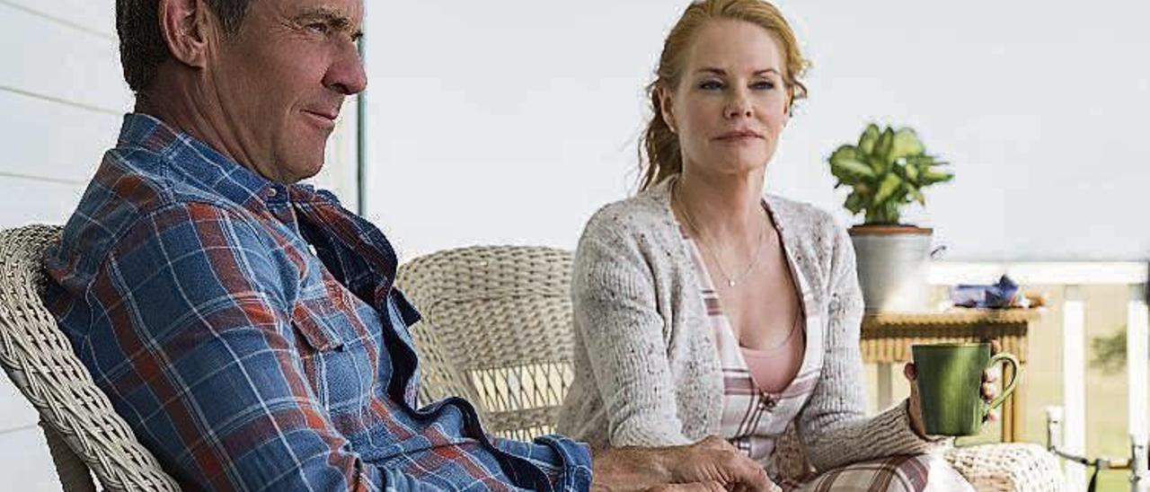 Dennis Quaid y Marg Helgenberger, en &quot;Tu mejor amigo: Un nuevo viaje&quot;.  // Joe Lederer