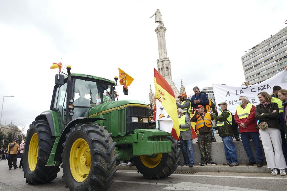 MADRID, 22/03/2022.- Manifestación por la defensa del campo español este domingo en Madrid. EFE/Luca Piergiovanni