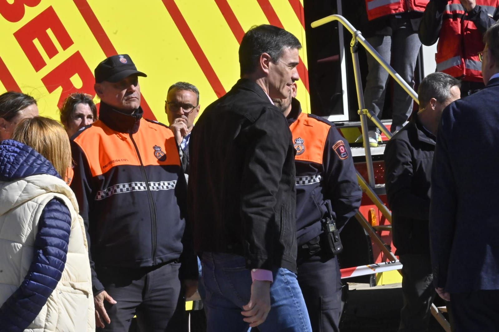 Galería: Visita de Pedro Sánchez al PMA del incendio del Alto Mijares