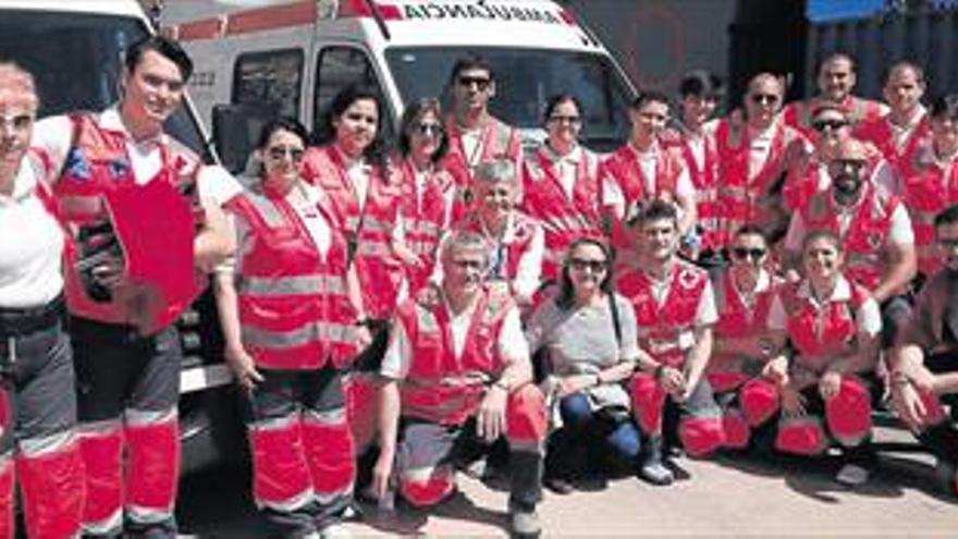 Los voluntarios de cruz roja, siempre alerta