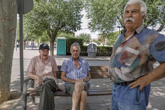 Los vecinos de Santa Maria del Camí opinan sobre la detención de las dos activistas antiturismo