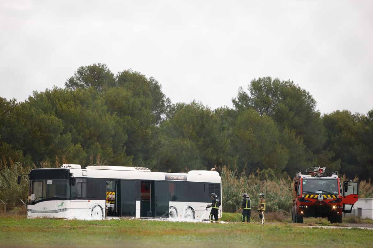 Simulacro en el aeropuerto de Ibiza