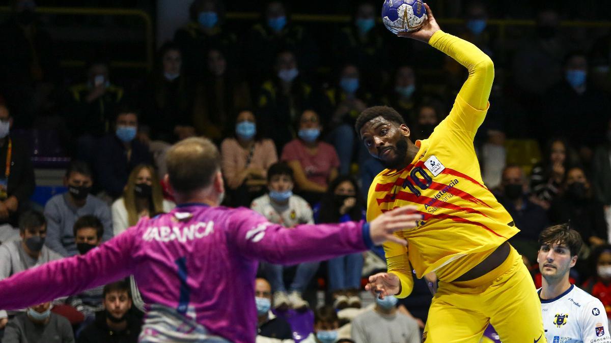 Dika Mem, un peligro total cuando arma el brazo