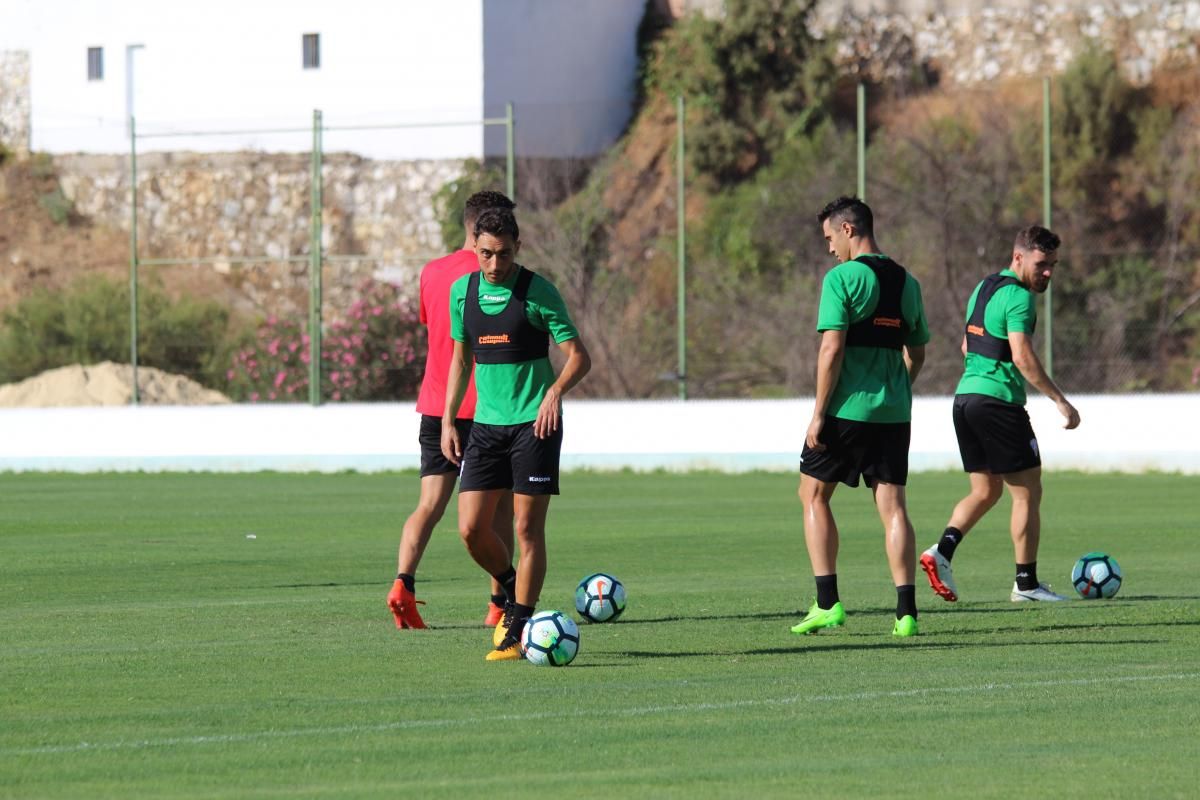 FOTOGALERÍA / Entrenamiento matutino antes del amistoso ante el Almería