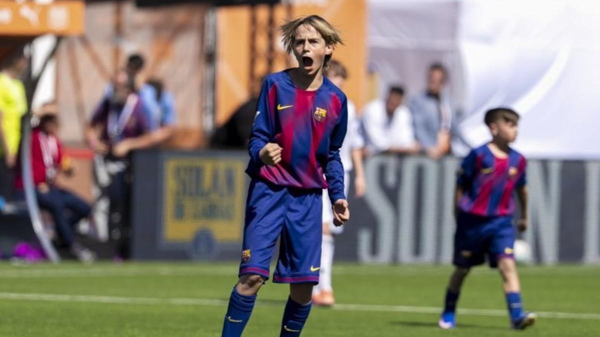 Arnau Casas es un central muy completo