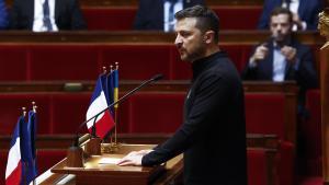 El presidente de Ucrania, Volodímir Zelenski, durante su discurso ante la Asamblea Nacional francesa, este viernes.