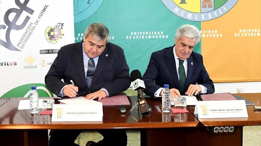 Federación y Universidad de Extremadura firman un convenio de colaboración