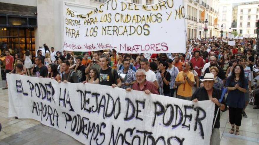 El 15-M marcha contra los recortes sociales