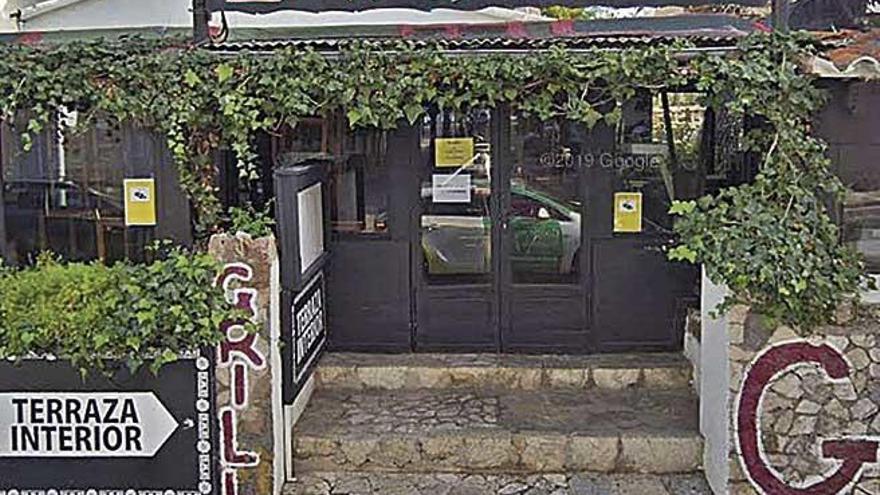 Entrada del restaurante de s&#039;Arenal donde cayÃ³ Thomas.