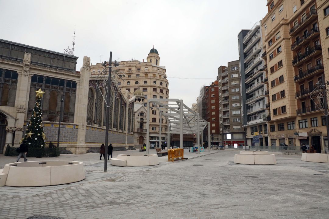 Inauguración de la Plaza de Brujas renovada tras las obras