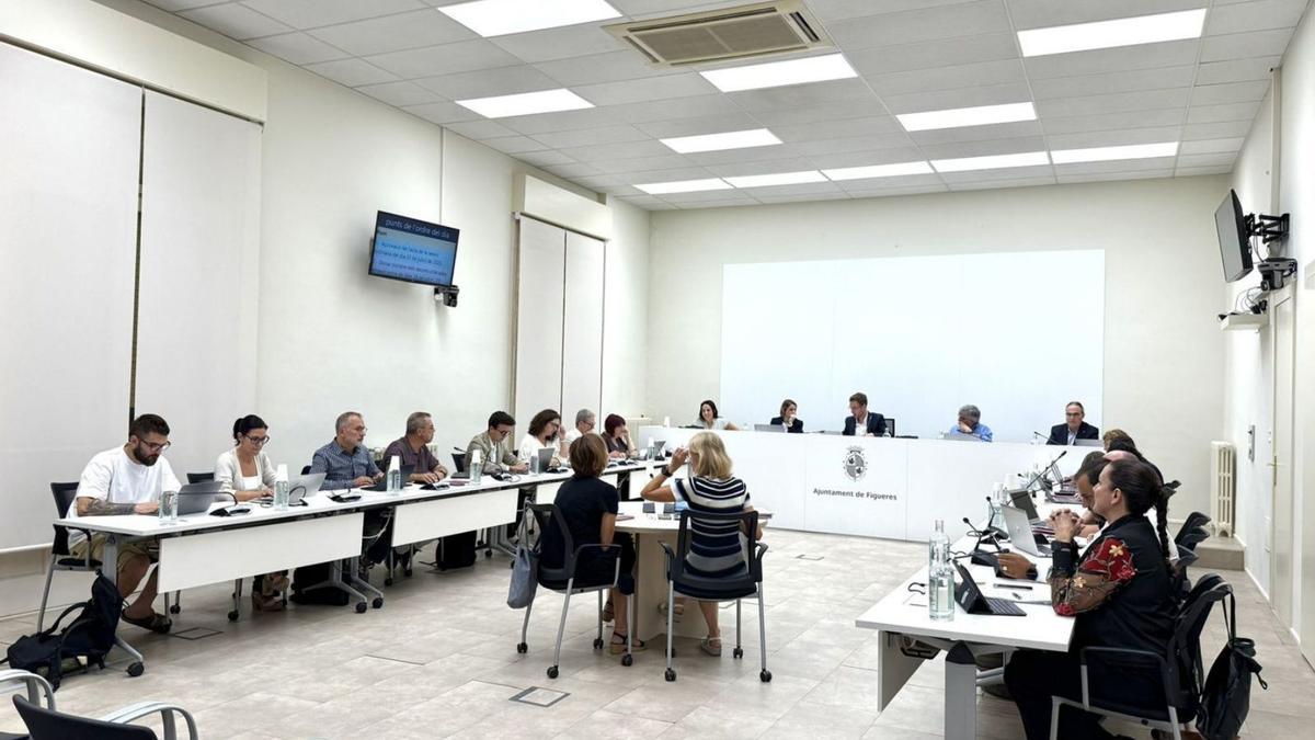 Imatge d'arxiu d'un ple de l'Ajuntament de Figueres