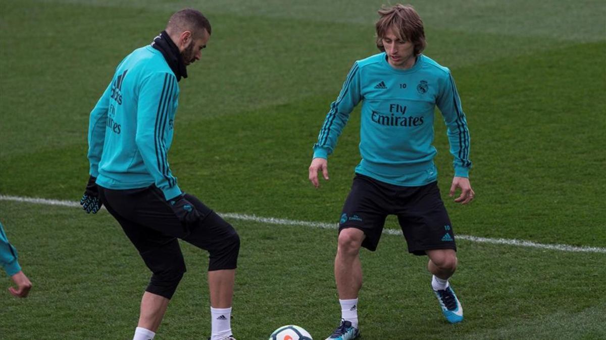 Karim Benzema se sienta en el banquillo y Luka Modric vuelve al once del Real Madrid