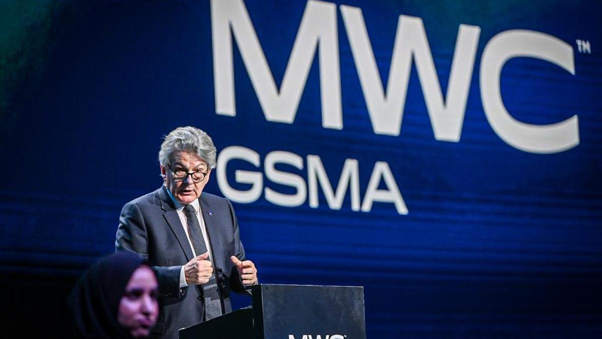 El comisario europeo de Mercado Interior, Thierry Breton, durante la inauguración del Mobile World Congress 2023.