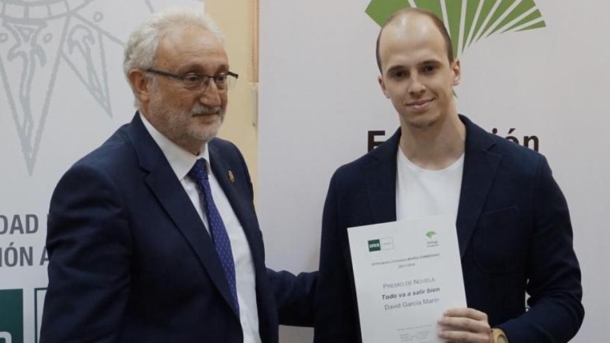 Un alumno de la UA gana el premio literario María Zambrano de la UNED de Málaga