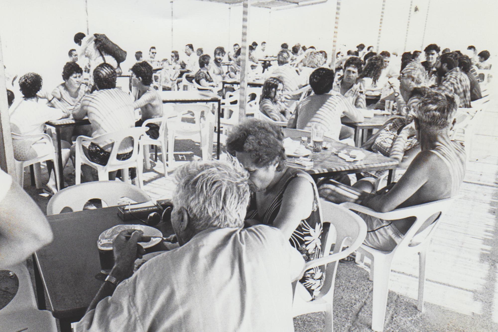 Así eran los chiringuitos en las playas de València y Alboraia en los años 80