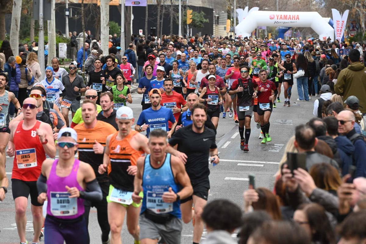 Has participado en la Marató de Barcelona 2024? ¡Búscate en las fotos¡