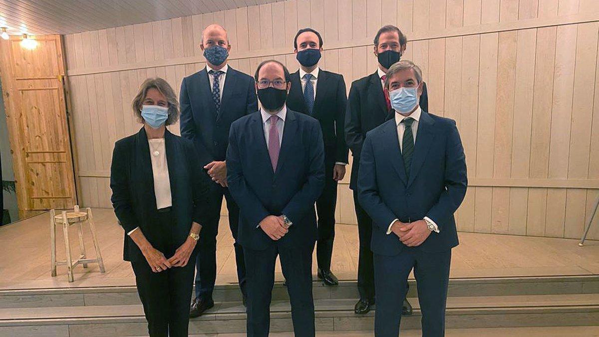 equipo-moonz--vitaldent equipo-moonz--vitaldent
