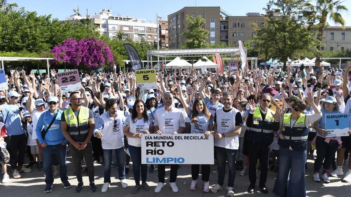 Todas las imágenes del reto de limpieza del río Segura en Murcia