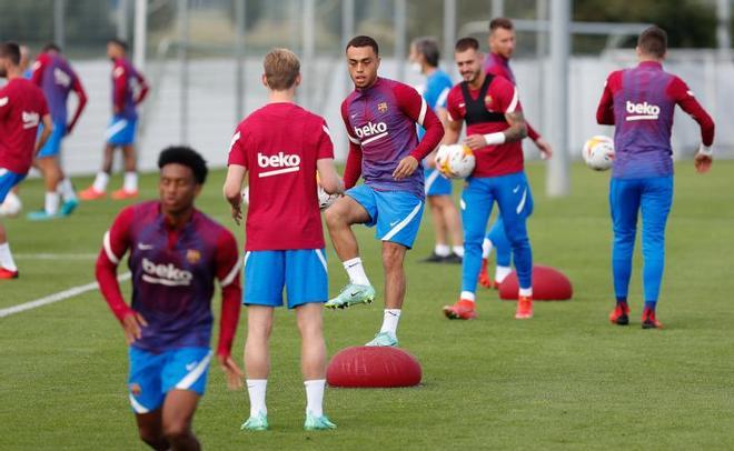 Las mejores imágenes del entrenamiento de hoy del Barça en Alemania