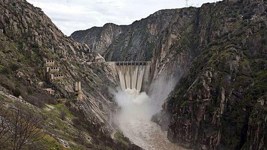 Presa de Aldeadávila.