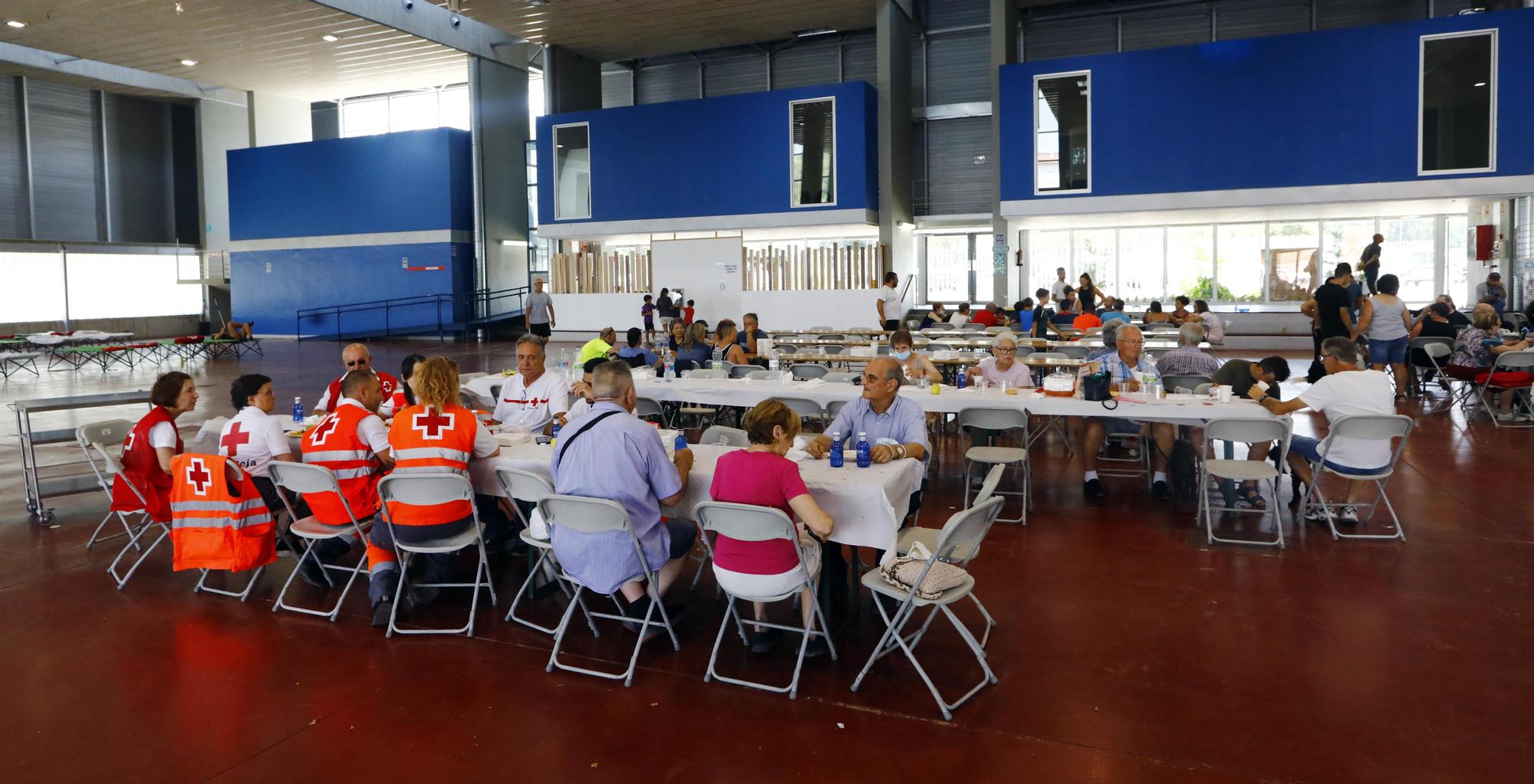 Vecinos y turistas, alojados en el recinto ferial de Calatayud