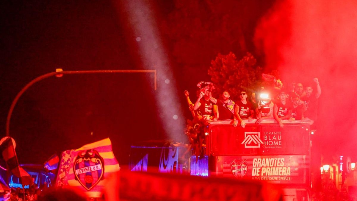 La celebración del ascenso del Levante UD, en imágenes