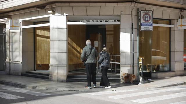 Detenido el anestesista de la clínica dental de Alzira donde murió una niña.