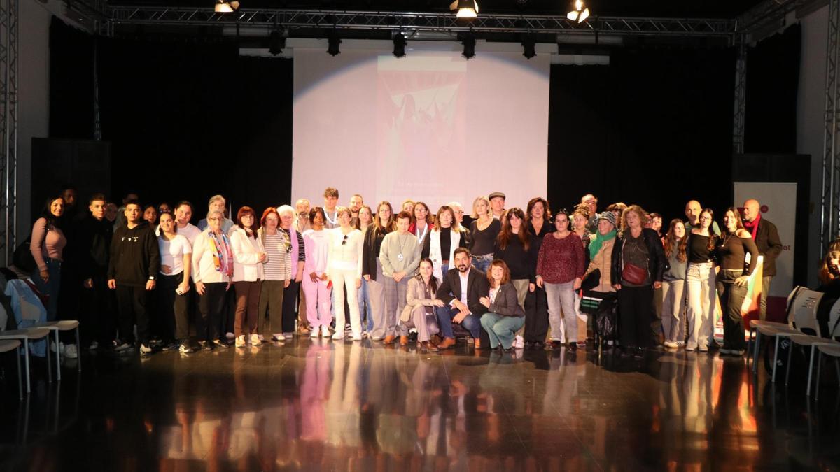 Particpantes en el aniversario del Pacto contra la violencia de género.