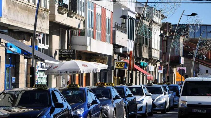 Las 30 autorizaciones a taxistas de la comarca para trabajar en el Albariño se agotan en unas horas