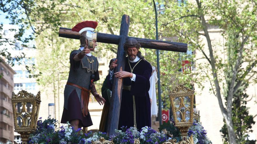 Jueves Santo de estreno y de plenitud callejera