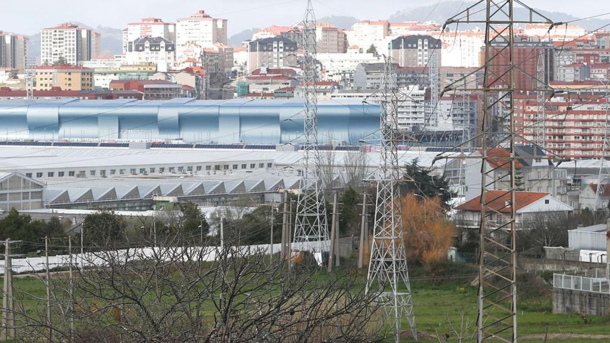 Torres eléctricas que suministran a Balaídos.