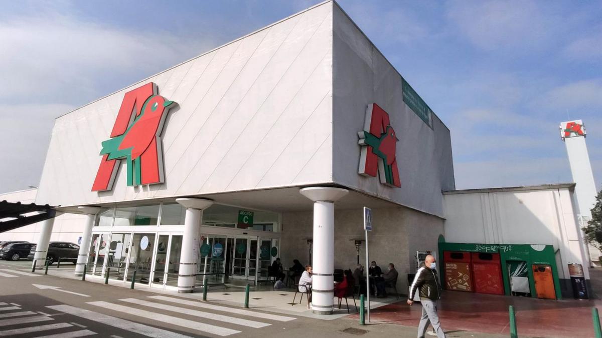 Aragón, zona crítica si Alcampo al final ‘se come’ a Carrefour.