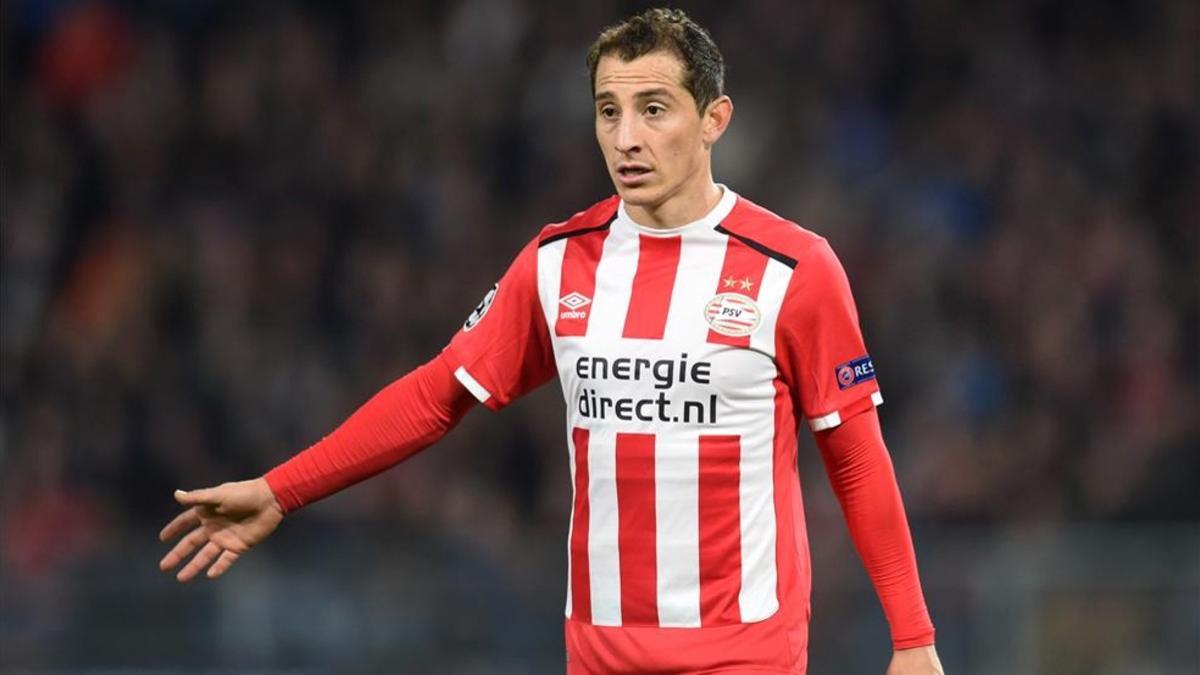 Guardado llega al Betis procedente del PSV