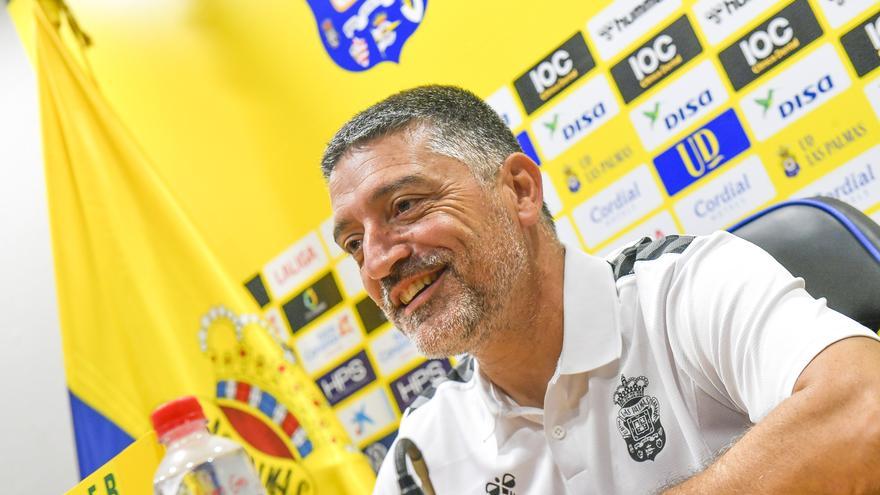 Xavier García Pimienta en la rueda de prensa previa al partido Girona FC-UD Las Palmas