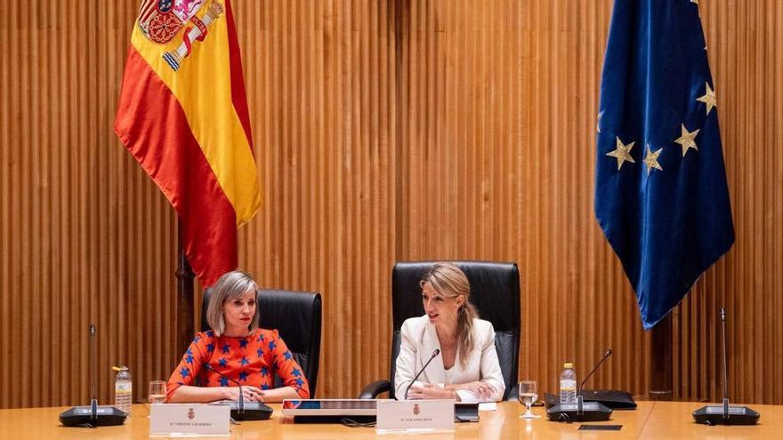 Yolanda Díaz interviene en unas jornadas sobre los retos económicos y sociales del sector bancario en España, este jueves, en el Congreso.