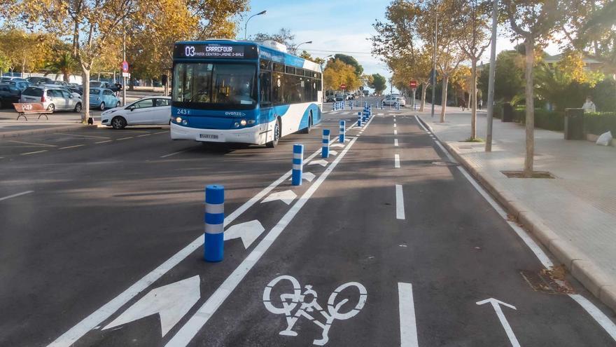 Benidorm modifica una de las calles del Salt de l&#039;Aigua: 10 kilómetros por hora y con más aparcamiento