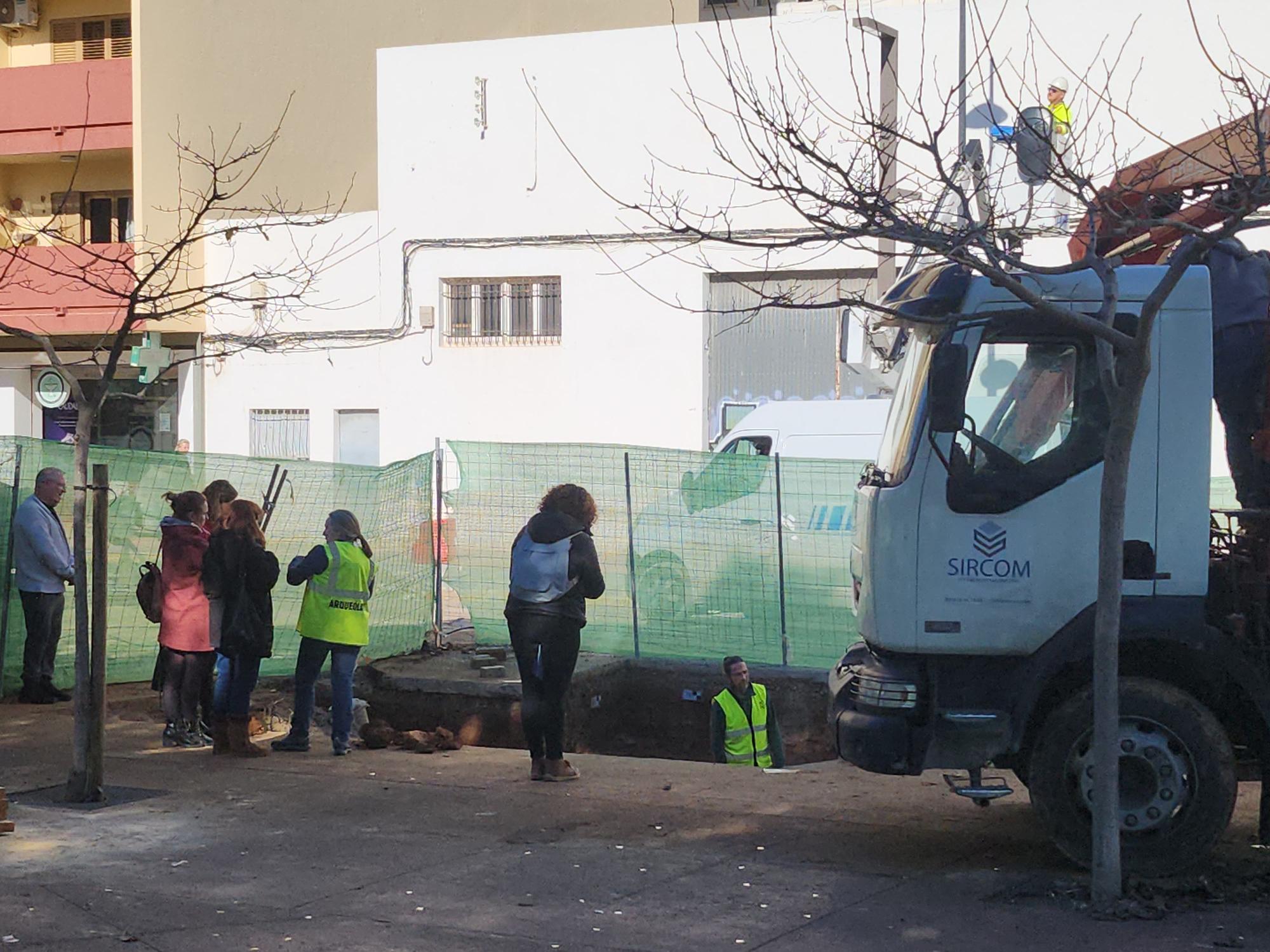 Arqueología en Ibiza: traslado piedra a piedra del mausoleo romano de Isidor Macabich