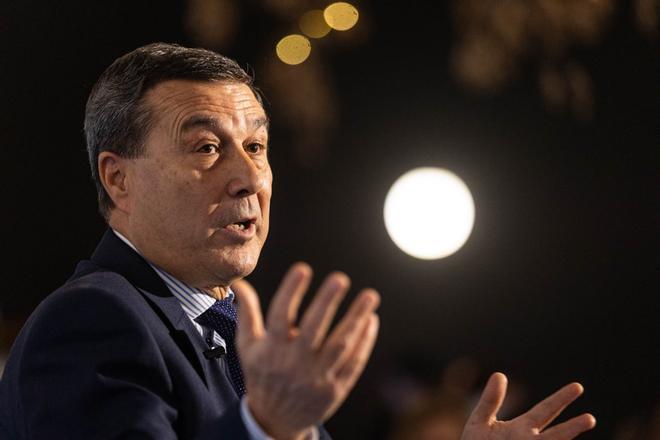 El Conseller Marciano Gómez participó en el Foro Alicante