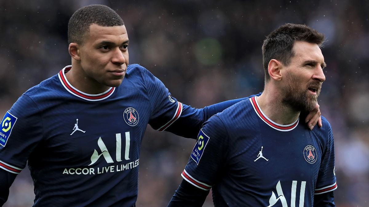 Mbappé y Messi en un partido del PSG