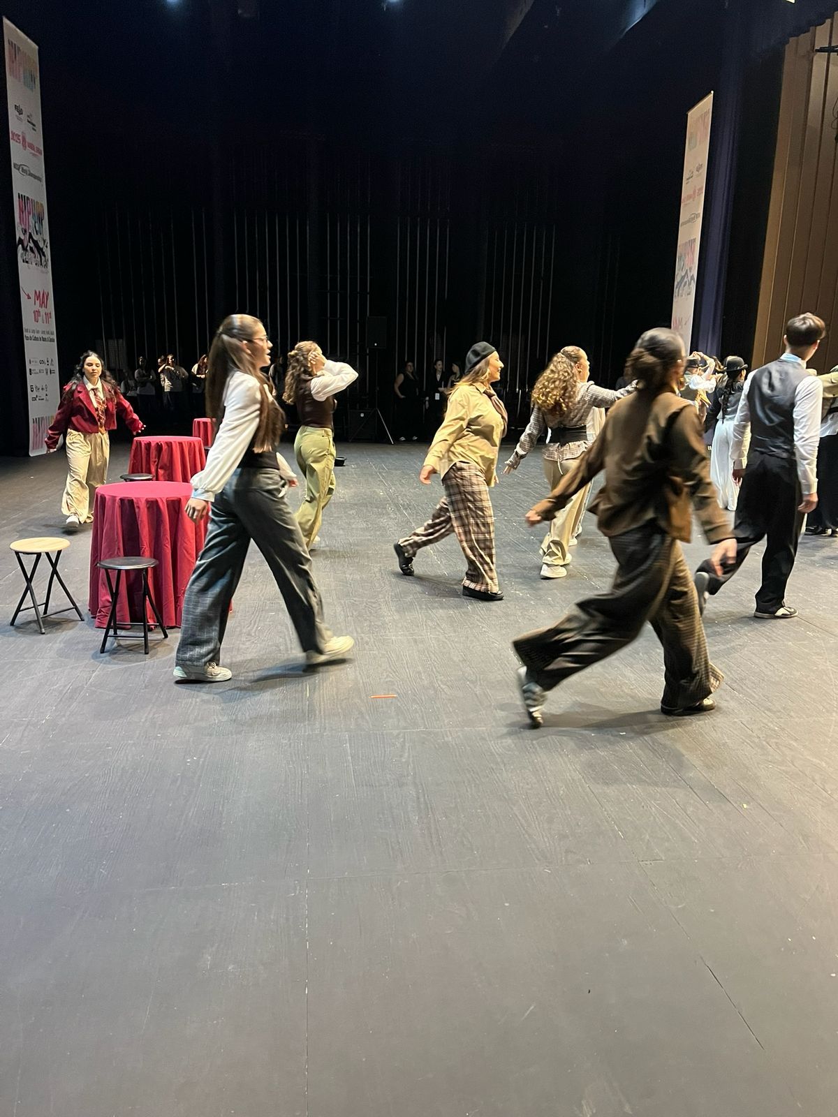 Los bailarines vigueses copan los podios del Mundial de hip-hop de Narón