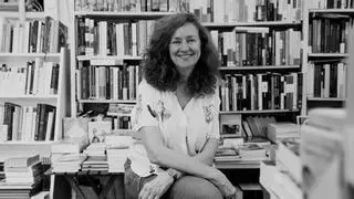 Lola Larumbe, librera: "Los libros se venden en las librerías, no en las redes sociales"